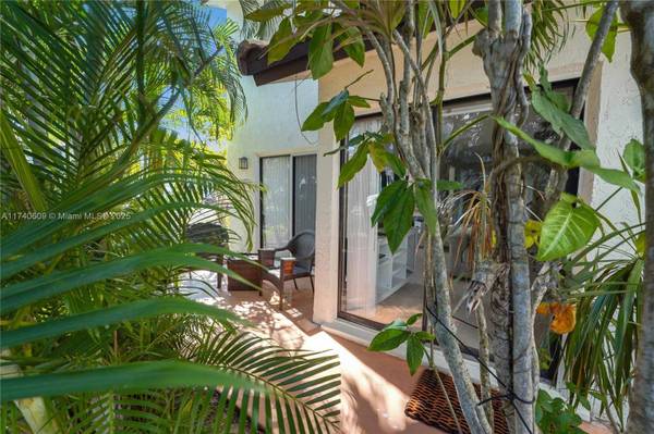 7200 NW 2nd Ave #38, Boca Raton, FL 33487