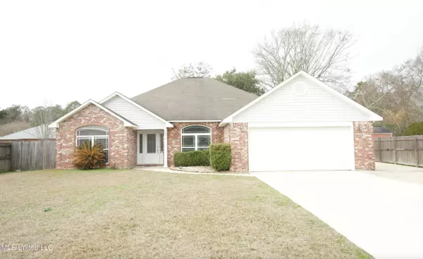 6317 Luckey Lane, Ocean Springs, MS 39564