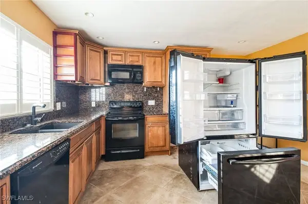 6766 Overlook DR, Fort Myers, FL 33919