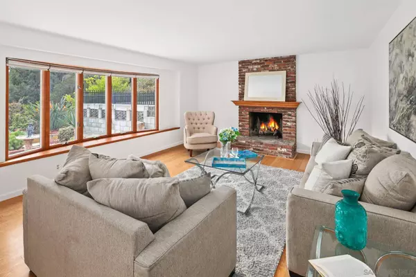 3010 N Arroyo Dr, San Diego, CA 92103