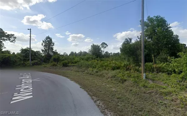 405 Wickham AVE S, Lehigh Acres, FL 33974