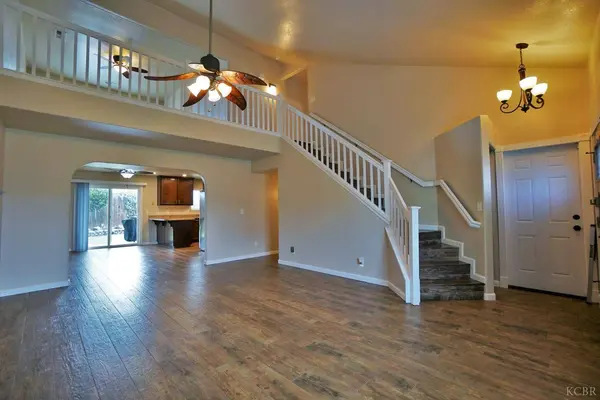 736 Pepper Avenue, Lemoore, CA 93245