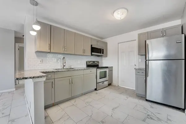 1620 NE 33rd ST, Pompano Beach, FL 33064