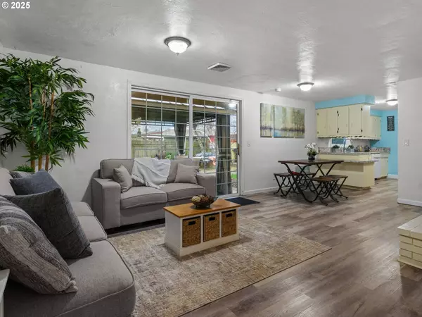 4096 CARSON DR, Salem, OR 97317