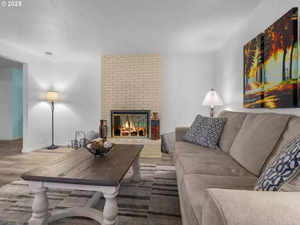 4096 CARSON DR, Salem, OR 97317