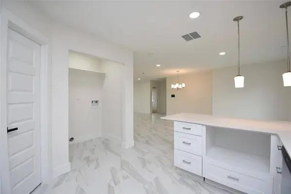 5414 Doulton DR, Houston, TX 77033