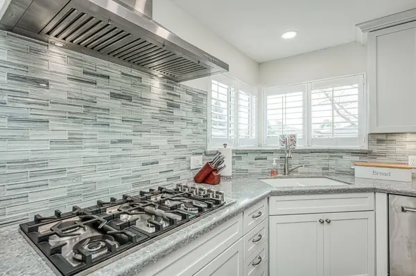 2802 E Warner AVE, Fresno, CA 93710