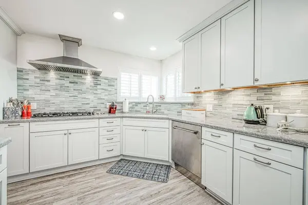 2802 E Warner AVE, Fresno, CA 93710