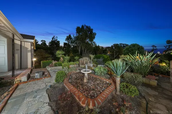 3010 N Arroyo Dr, San Diego, CA 92103