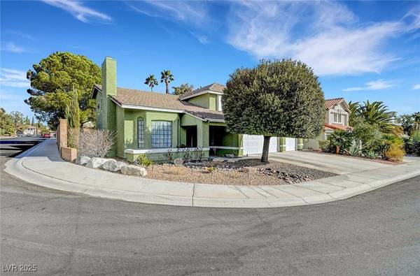 8908 Rocky Shore Drive, Las Vegas, NV 89117