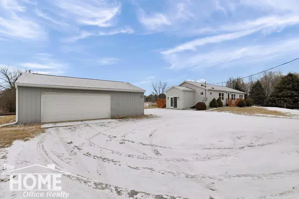 6612 Simpson Road, Ovid, MI 48866