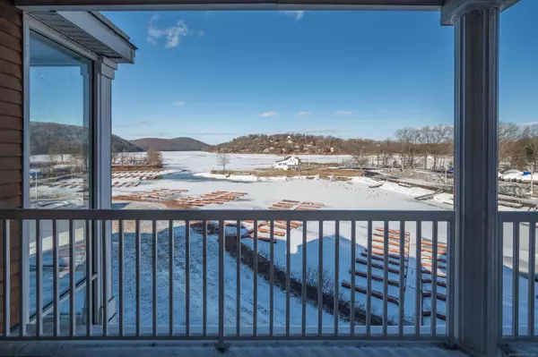 10 Hayestown Road #4-32, Danbury, CT 06811