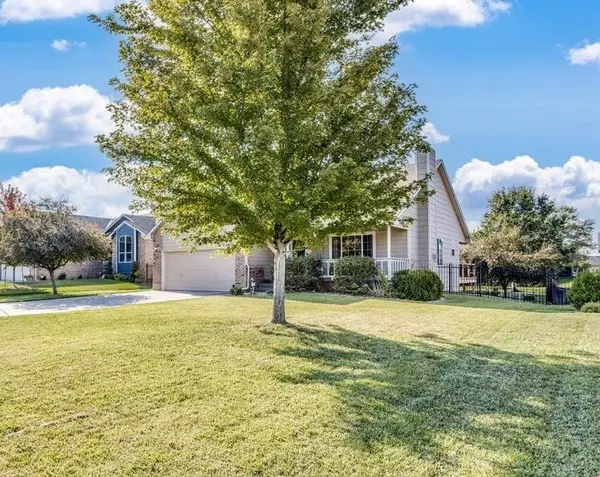 6479 N Chisholm Pointe St, Park City, KS 67219