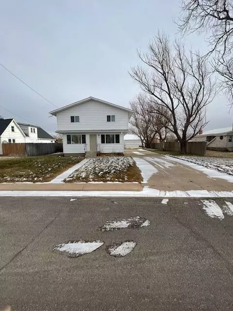 309 N Birch St, Yuma, CO 80759