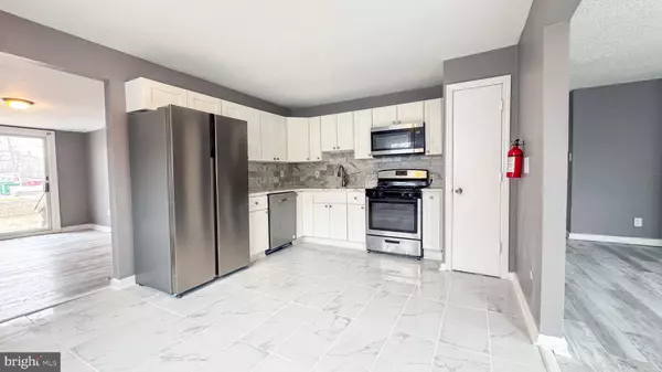 416 N HILLTOP AVE, Somerdale, NJ 08083