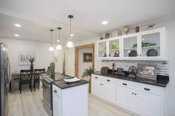 2405 Gregory Dr, Nashville, TN 37216