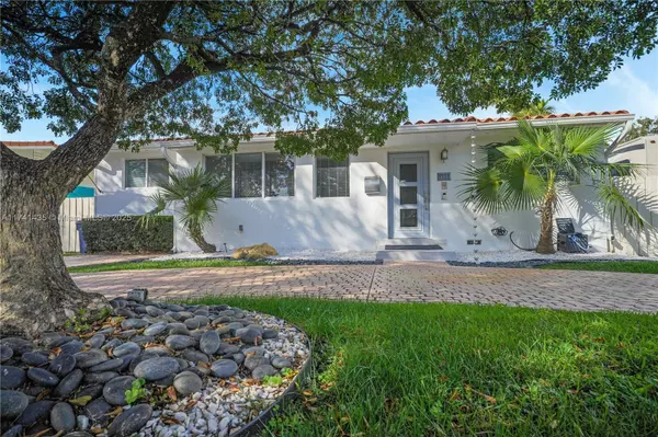 1131 Falcon Ave, Miami Springs, FL 33166