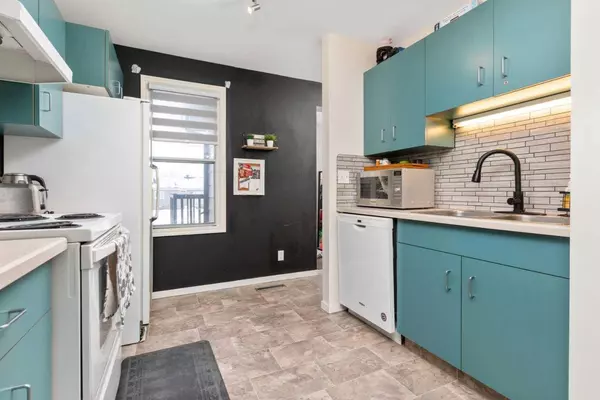 4925 52 ST, Killam, AB T0B 2L0