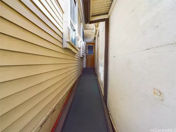 708 Panui ST, Honolulu, HI 96817