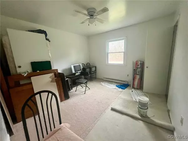 1950 S Tidwells RD, Montross, VA 22520