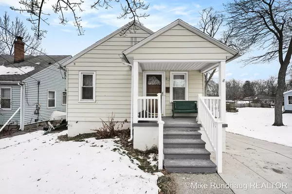 1452 Houseman NE Avenue, Grand Rapids, MI 49505