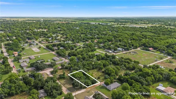 703 Stringfellow AVE, Marlin, TX 76661