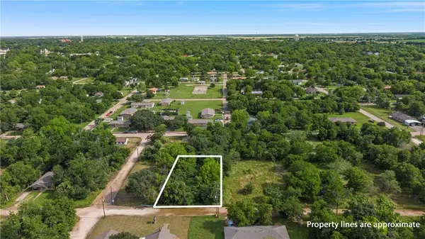 703 Stringfellow AVE, Marlin, TX 76661