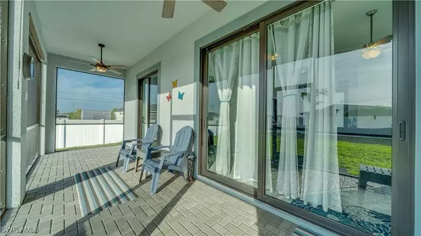 1118 NE 7th PL, Cape Coral, FL 33909