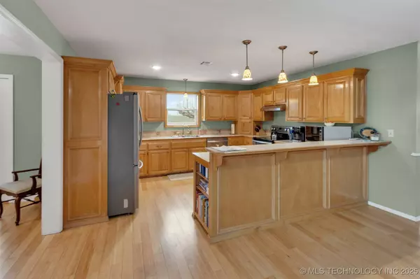 472687 Highway 51, Stilwell, OK 74960