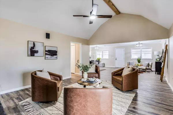 12685 SW 180th St, Rose Hill, KS 67133