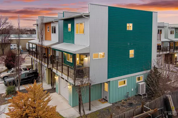 4060 N Adams Street, Garden City, ID 83714