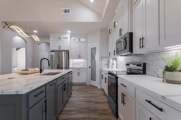 440 County Road 4833, Leonard, TX 75452