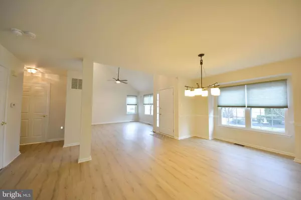 18 PALMER, Moorestown, NJ 08057