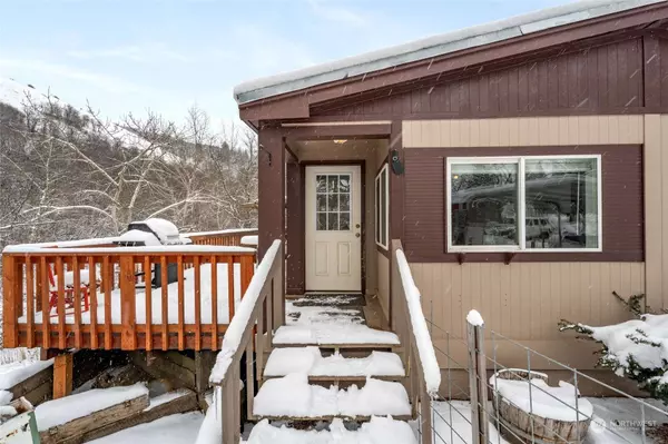 241 Tracy RD, Waitsburg, WA 99361