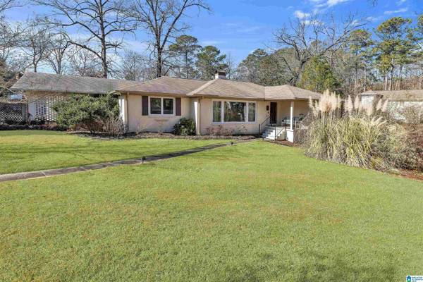 3316 BLUEBERRY LANE, Vestavia Hills, AL 35216