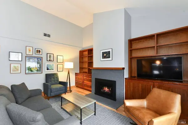 953 Mariposa LN, St. Helena, CA 94574