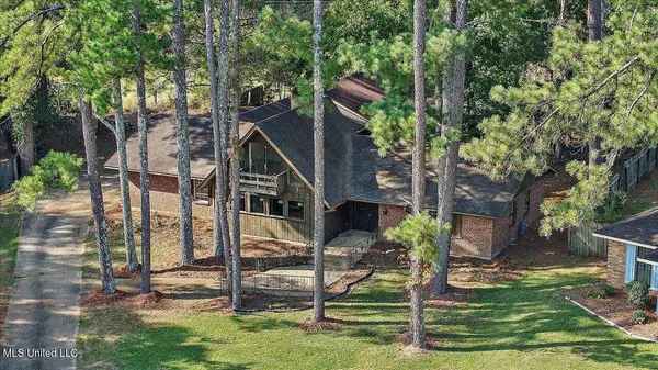 121 Yorkshire, Jackson, MS 39212