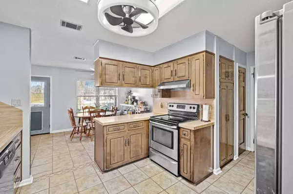 1017 N Jeff Davis Street, Jacksonville, AR 72076