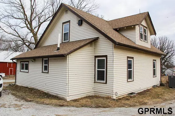 61526 High Street, Sterling, NE 68443-6066