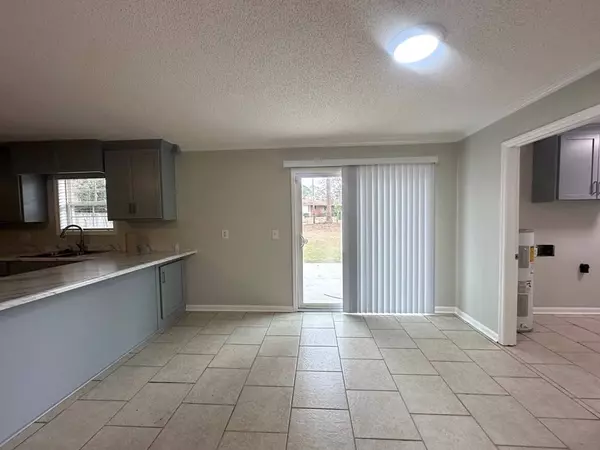 205 Magnolia Drive, Adel, GA 31620