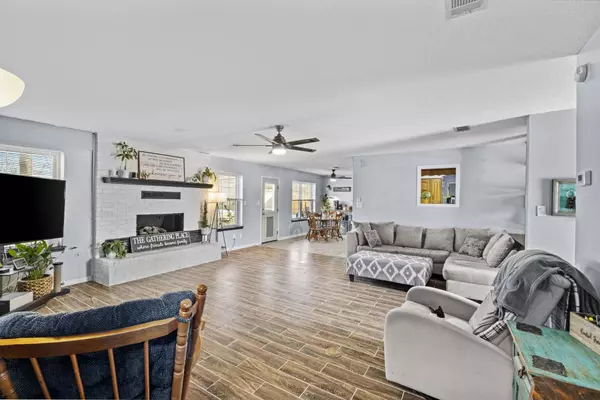 1017 N Jeff Davis Street, Jacksonville, AR 72076