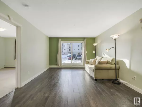 #101 4703 43 AV, Stony Plain, AB T7Z 2S7