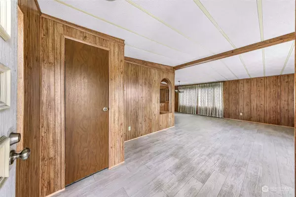 425 Chuckanut DR #16, Bellingham, WA 98229