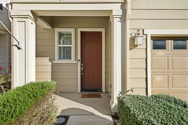 246 Ladybug Ln, Martinez, CA 94553