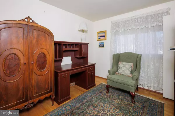 7220 CROWN RD, Glen Burnie, MD 21060