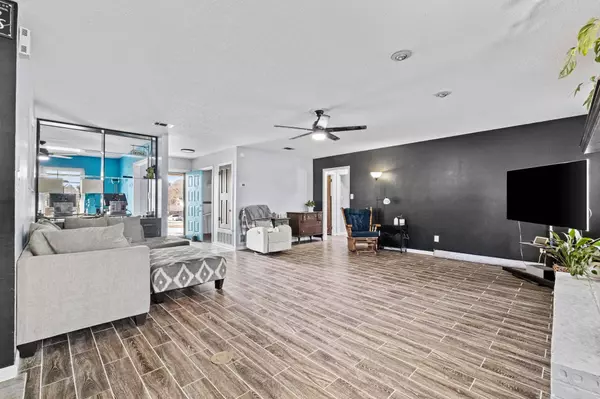 1017 N Jeff Davis Street, Jacksonville, AR 72076