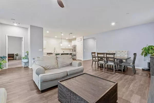 832 Somerset WAY, Patterson, CA 95363