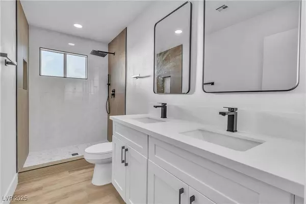 6255 Adenmoor Court, Las Vegas, NV 89156