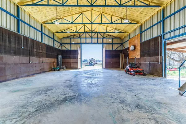 217 CR 3310, Valley Mills, TX 76689