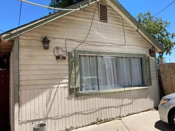 260 S Santa Ana AVE, Modesto, CA 95354